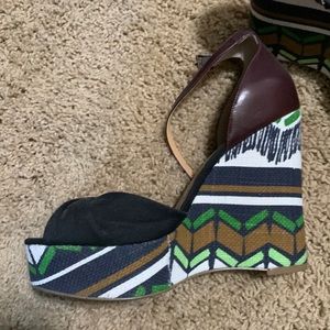 Nine West Multi color wedges